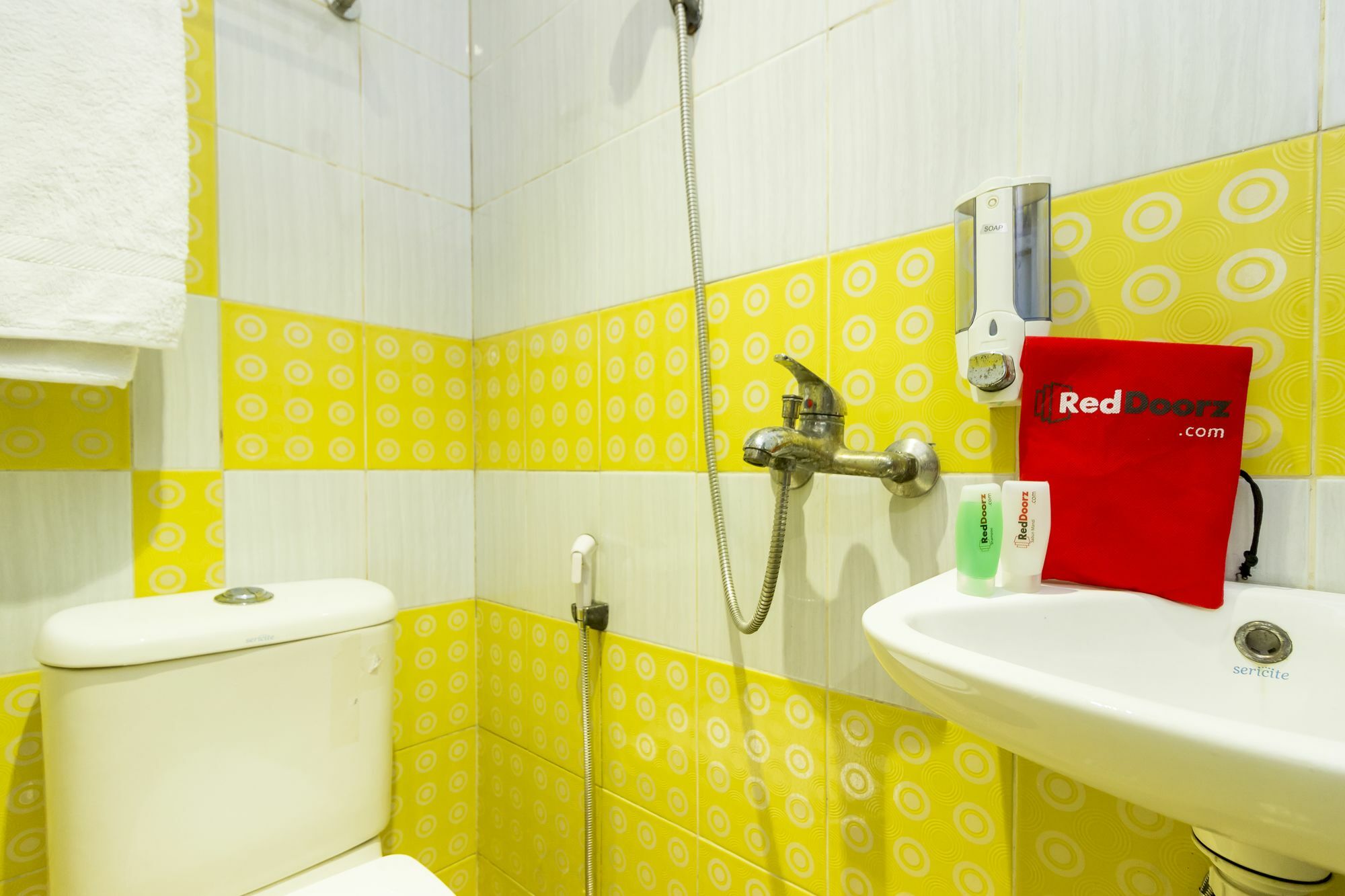 Reddoorz Near Gajah Mada Plaza 2 Hotel Jakarta Eksteriør billede