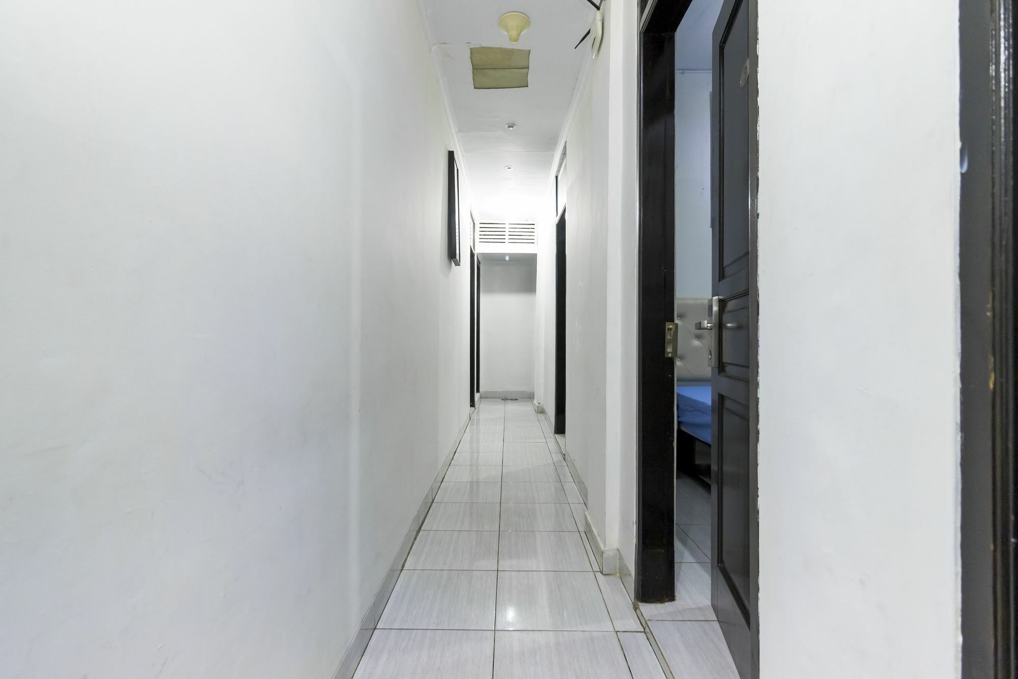 Reddoorz Near Gajah Mada Plaza 2 Hotel Jakarta Eksteriør billede
